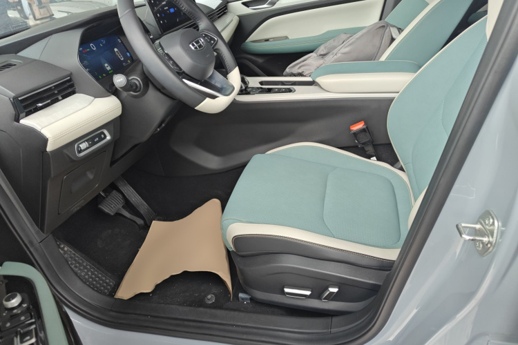 GEELY Emgrand L HiP 2023 #15 GEELY Emgrand L HiP 2023 car image #15