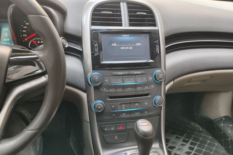 Chevrolet Malibu 2015 car image #15