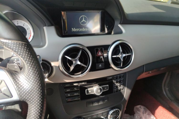 Mercedes-Benz GLK Class 2014 car image #15