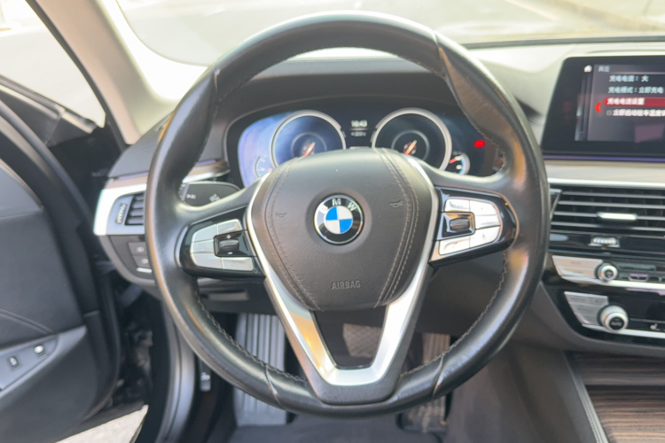 BMW 5 Series New Energy 2018 car image #15