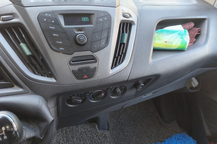 Ford Transit 2018 car image #15