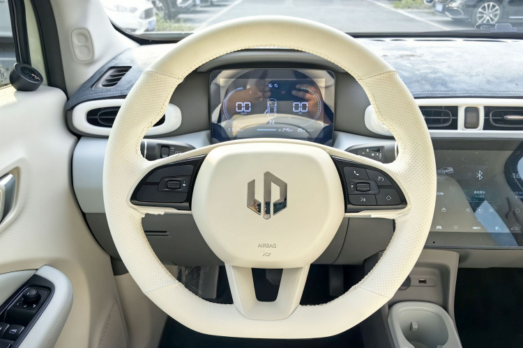 零跑汽车 零跑T03 2024 汽车图片 #15