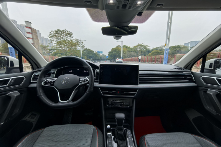 Volkswagen Tiguan L New Energy 2022 car image #15