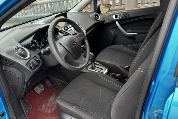 Ford Fiesta 2015 #15 Ford Fiesta 2015 car image #15