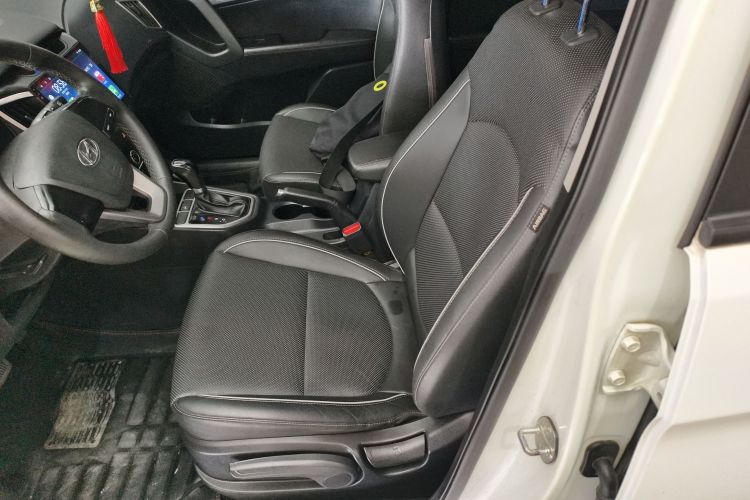 Hyundai ix25 2016 car image #15