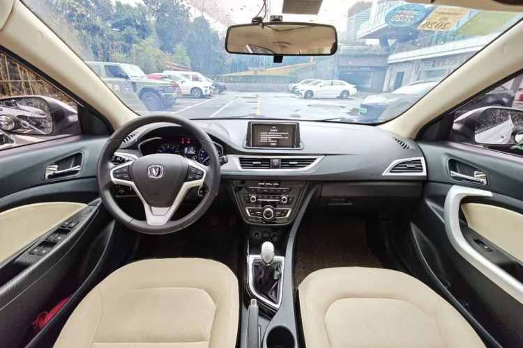 Changan Alsvin V7 2016 car image #15