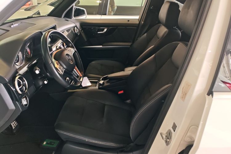 Mercedes-Benz GLK Class 2015 car image #15