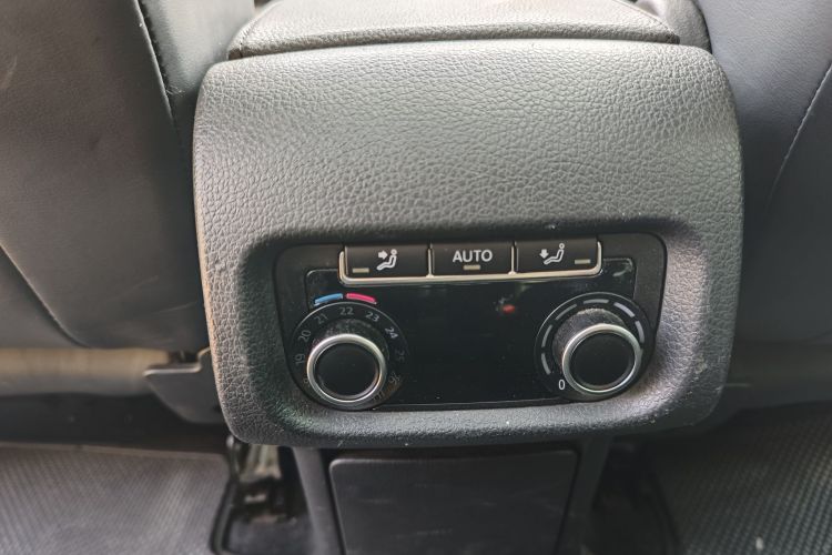 Volkswagen Sharan 2017 #15 Volkswagen Sharan 2017 car image #15