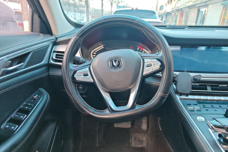 Changan CS85 Coupe 2019 car image #15