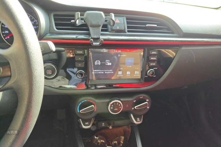 Kia Rio Cross 2019 صورة سيارة #15