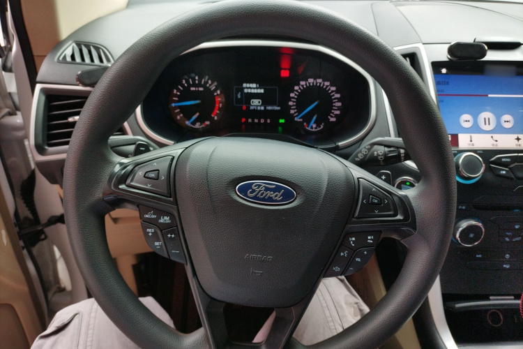 Ford Edge 2018 car image #15