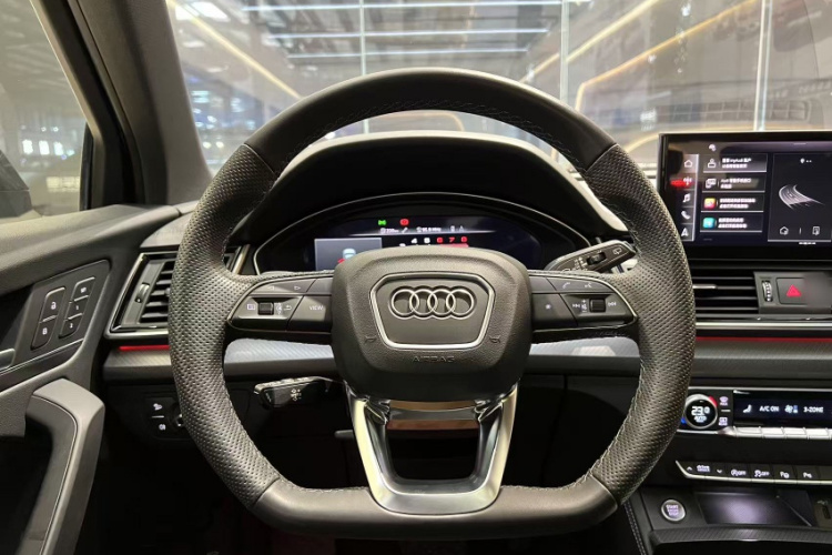 Audi Q5L Sportback 2023 immagine di auto #15