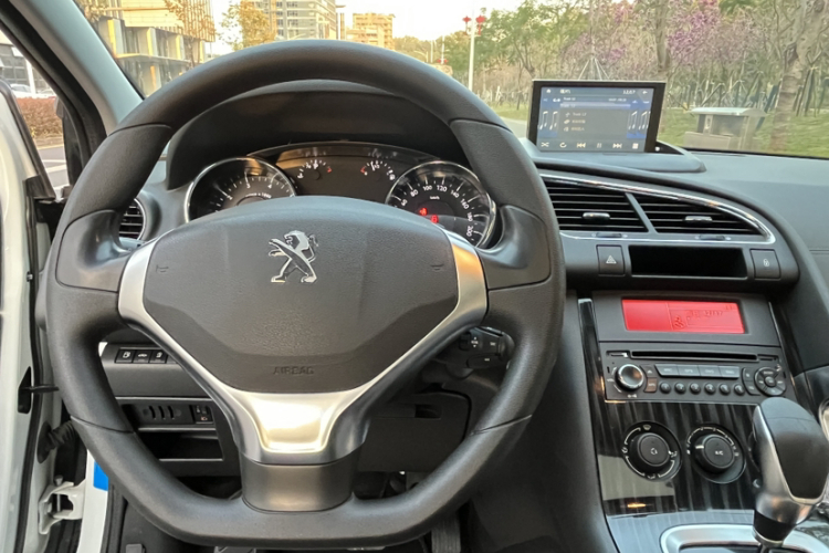 Peugeot 3008 2015 car image #15