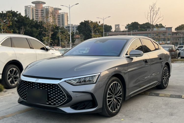 BYD Han 2023 car image #15