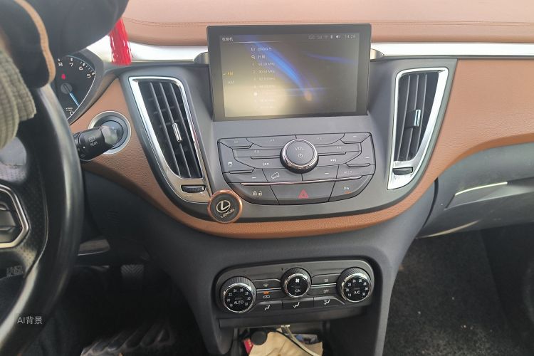 Soueast DX7 2016 car image #15