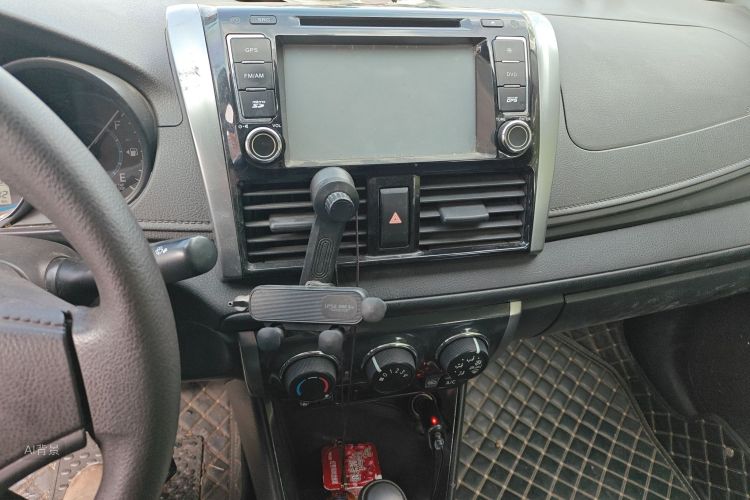 Vios 2015 immagine di auto #15