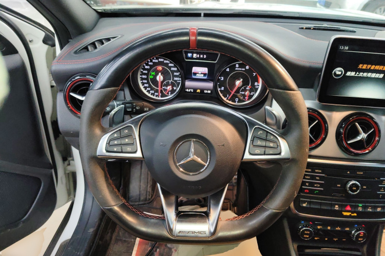 Mercedes-Benz GLA AMG 2016 #15 Mercedes-Benz GLA AMG 2016 car image #15