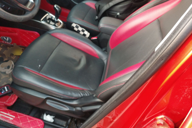 Changan CS15 2017 imagen de coche #15