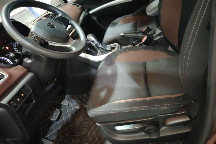 铃木 骁途 2017 汽车图片 #15