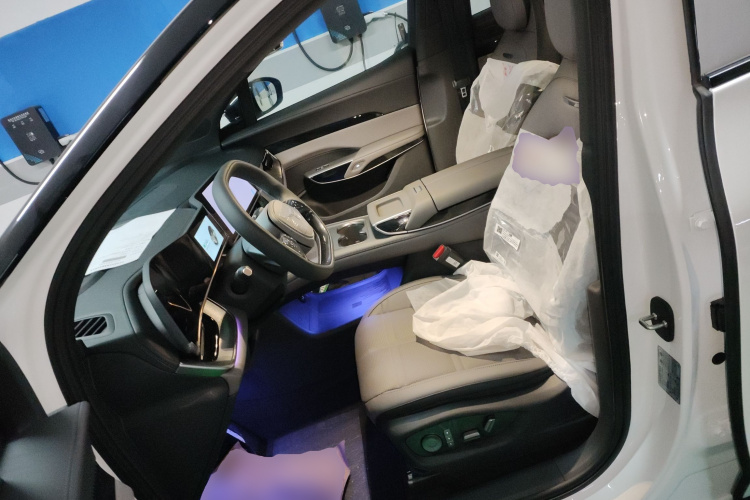 HongQi TianGong 08 2025 car image #15