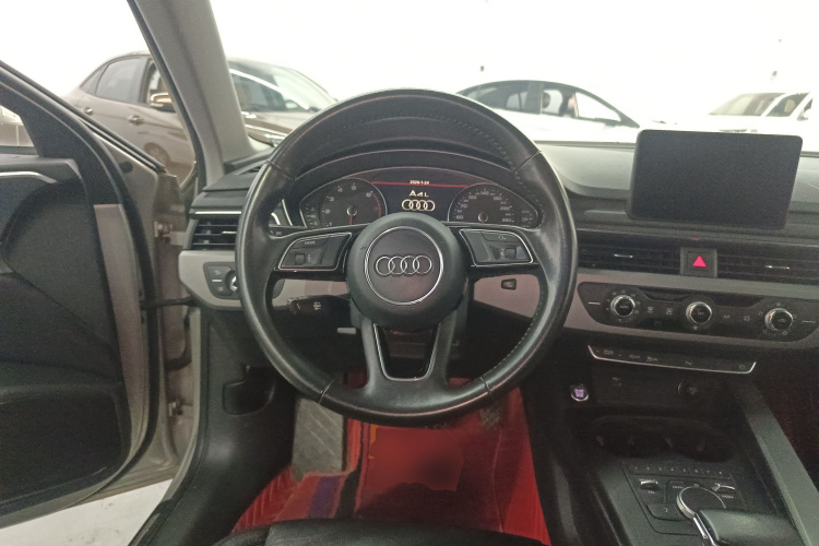 Audi A4L 2018 #15 Audi A4L 2018 car image #15