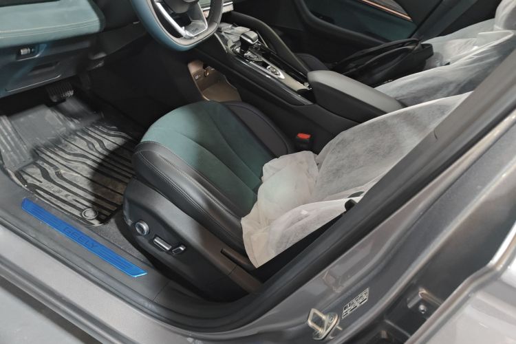 GEELY 2025 immagine di auto #15