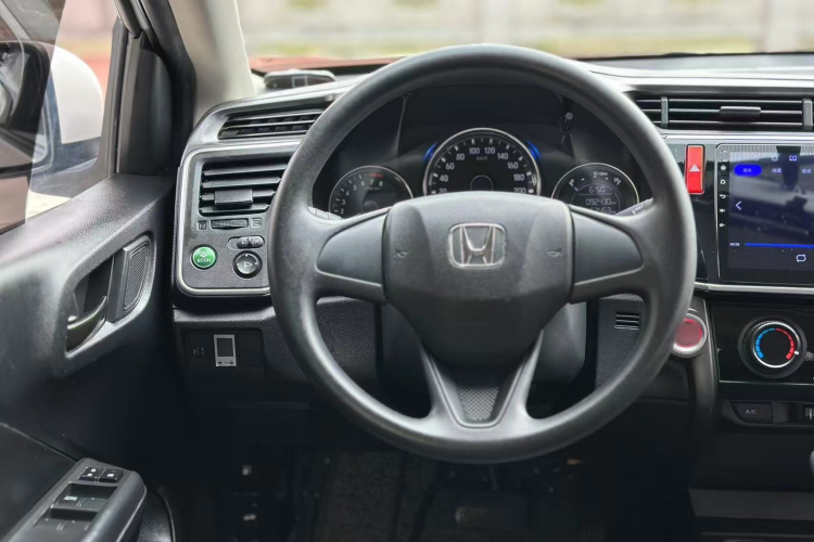 Honda City 2018 изображение автомобиля #15