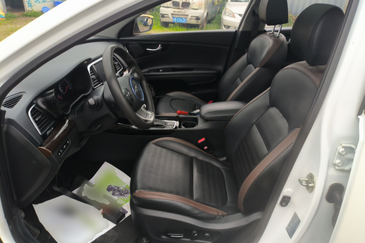 起亚 起亚K4 2018 汽车图片 #15