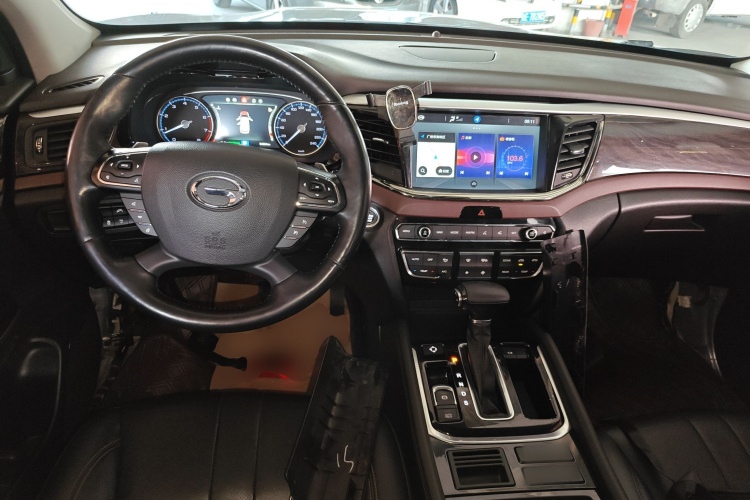 GAC Trumpchi GS8 2019 car image #15