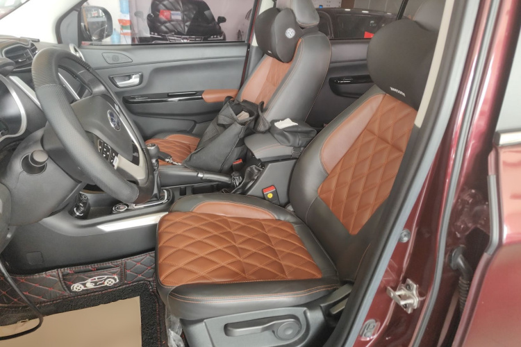 SWM斯威汽车 SWM斯威X3 2019 #15 SWM斯威汽车 SWM斯威X3 2019 汽车图片 #15