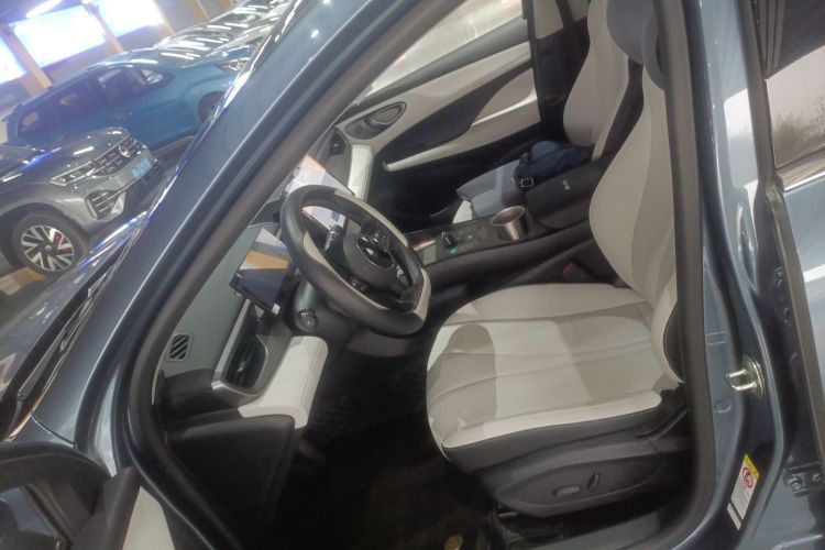 BYD Seal 05 DM-i 2025 #15 BYD Seal 05 DM-i 2025 car image #15