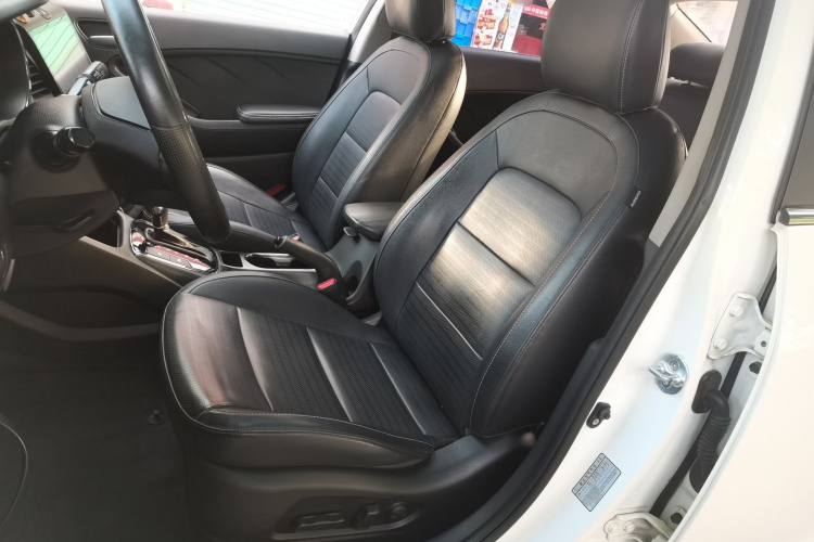 起亚 起亚K3 2018 汽车图片 #15