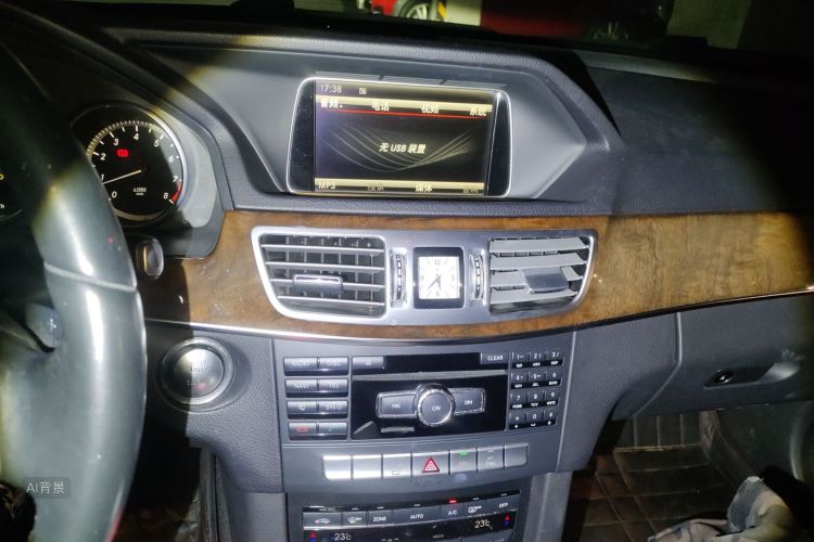 Mercedes-Benz E Class 2014 #15 Mercedes-Benz E Class 2014 car image #15