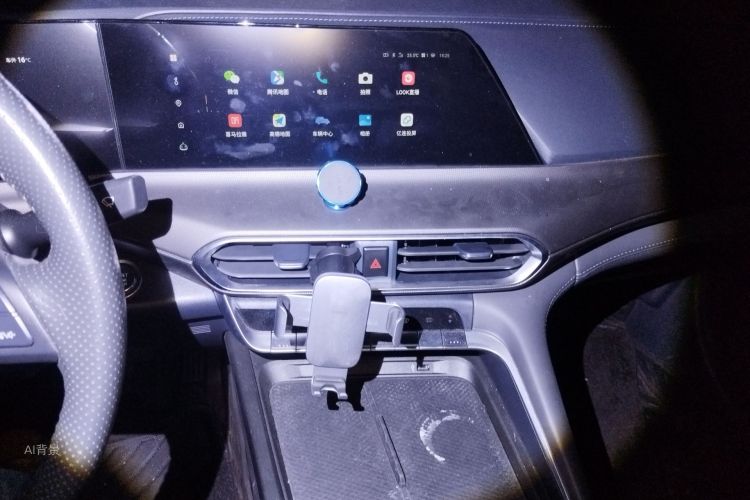 Changan UNI-T 2020 car image #15