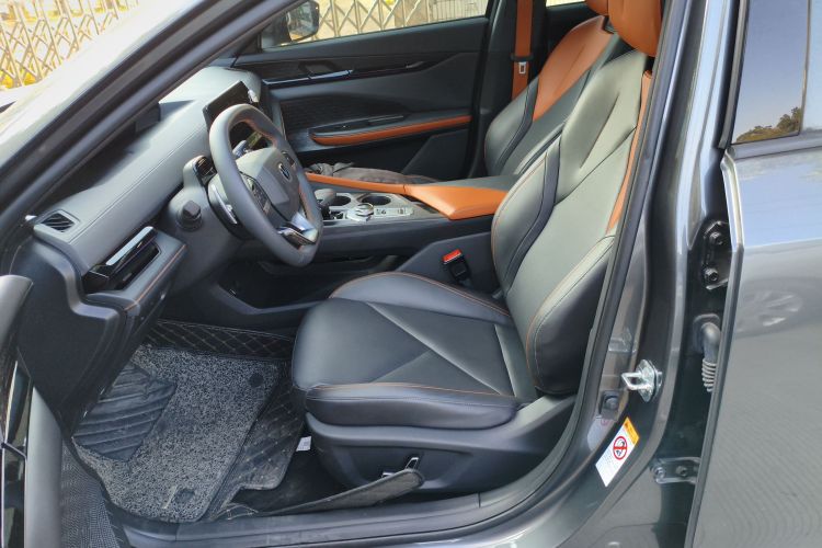 Changan UNI-V 2022 car image #15