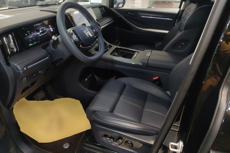 GAC Trumpchi Xiangwang M8 2025 car image #15