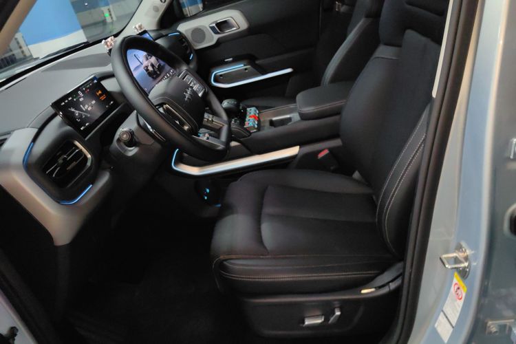 FangChengBao Tiger 3 2025 #15 FangChengBao Tiger 3 2025 car image #15