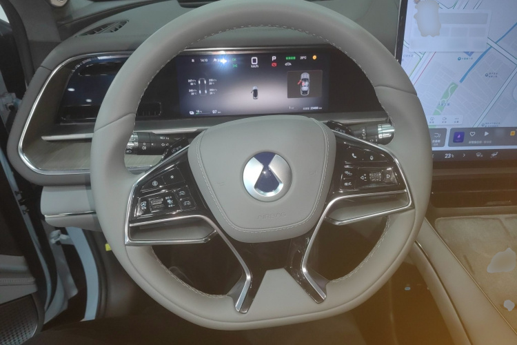 Denza N7 2024 #15 Denza N7 2024 car image #15