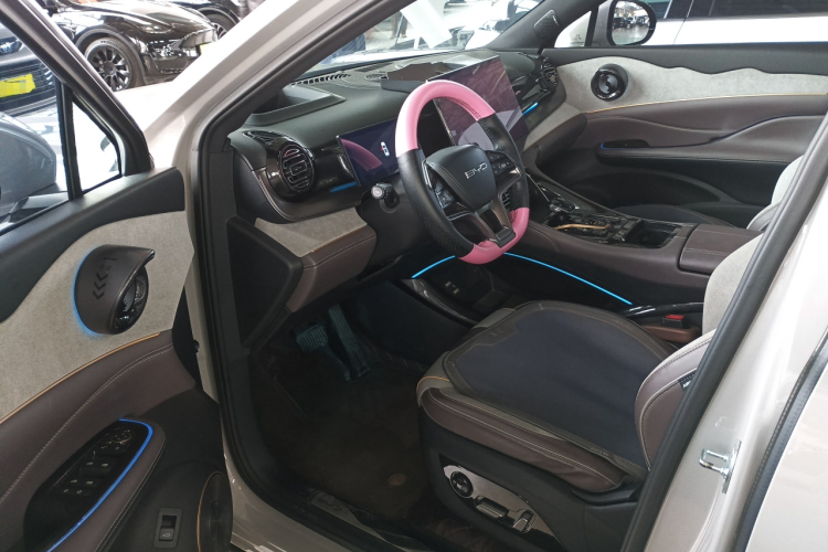 BYD Frigate 07 2023 immagine di auto #15