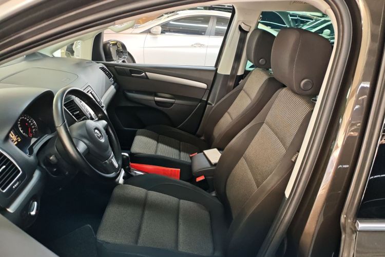 Volkswagen Sharan 2017 صورة سيارة #15