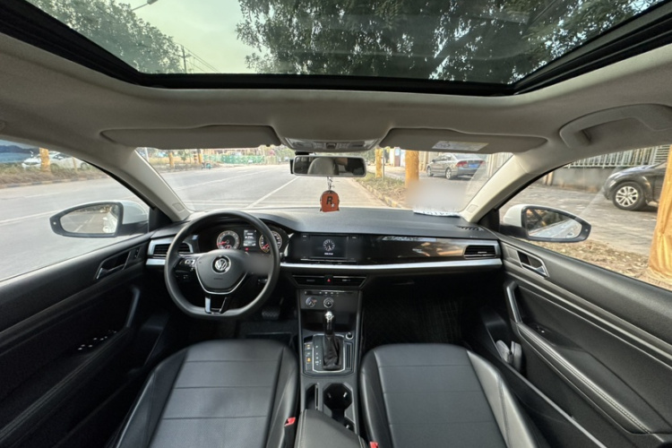Volkswagen Lavida 2019 #15 Volkswagen Lavida 2019 car image #15