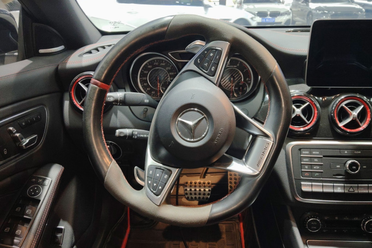 Mercedes-Benz CLA AMG 2018 car image #15