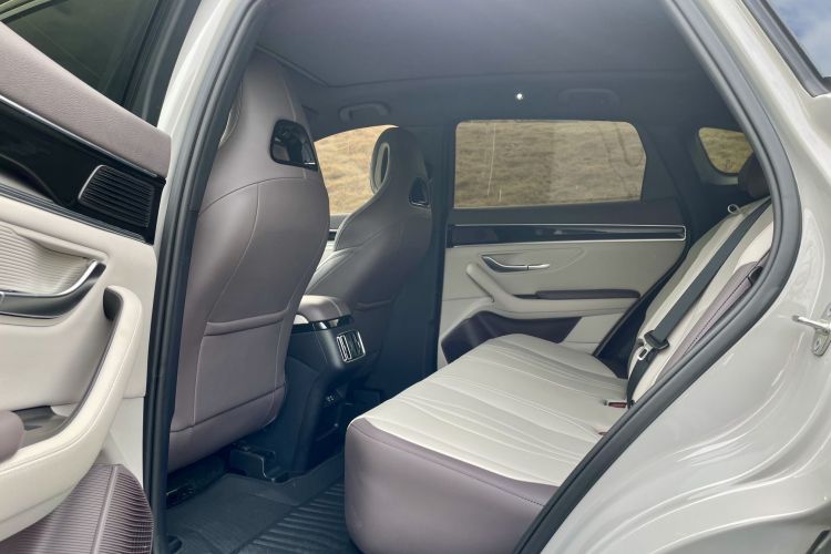 BYD Song Plus New Energy 2025 #15 BYD Song Plus New Energy 2025 car image #15