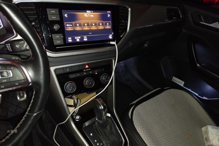 T-Roc 2020 #15 T-Roc 2020 car image #15