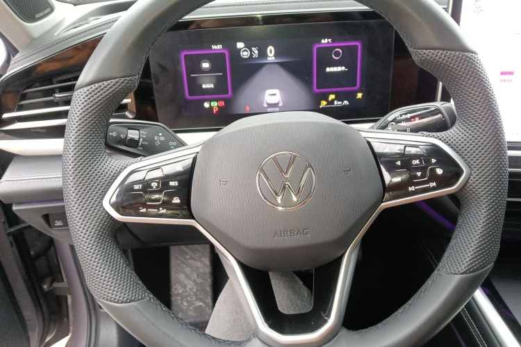Volkswagen Passat 2024 car image #15