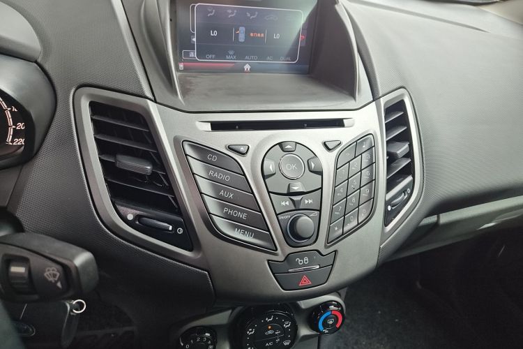 Ford Fiesta 2014 car image #15