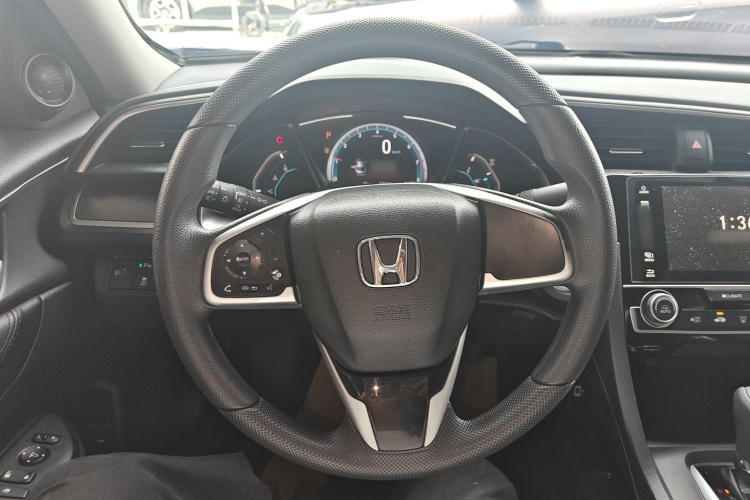 Honda Civic 2018 car image #15