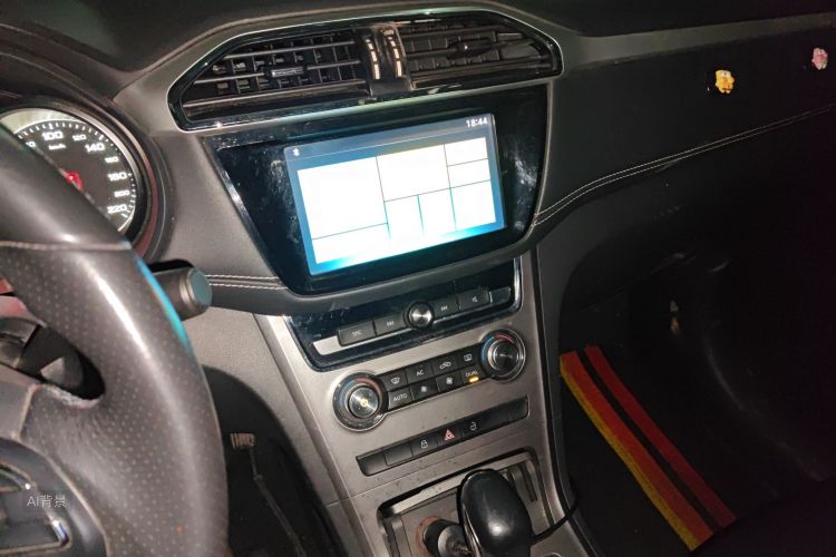 MG GS 2017 car image #15