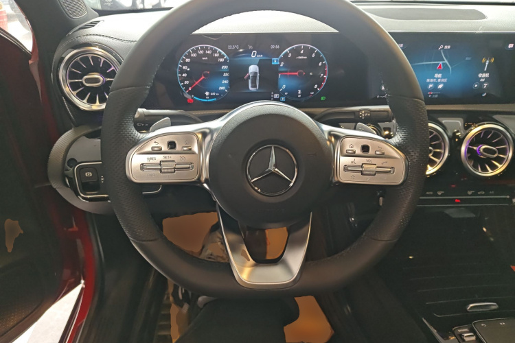 Mercedes-Benz A Class 2020 car image #15