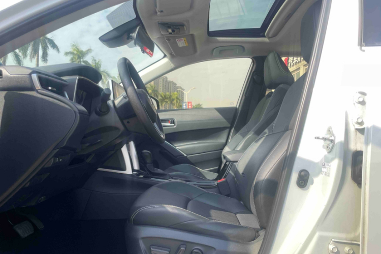 Toyota Frontlander 2022 car image #15